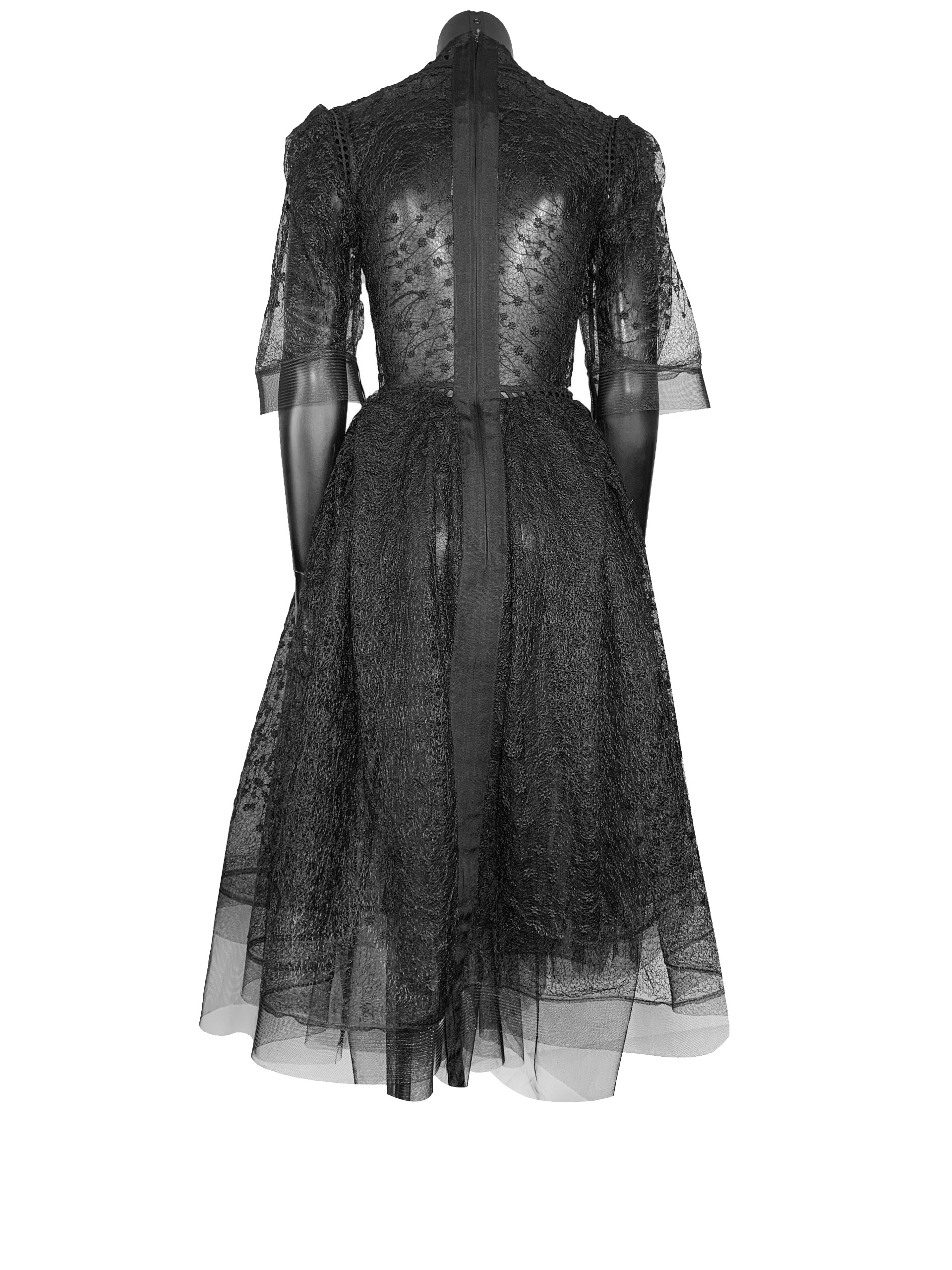 FLORAL LACE DRESS - BLACK - Denis Gagnon - Vêtements pour femmes et  Mobilier Vintage - Montréal