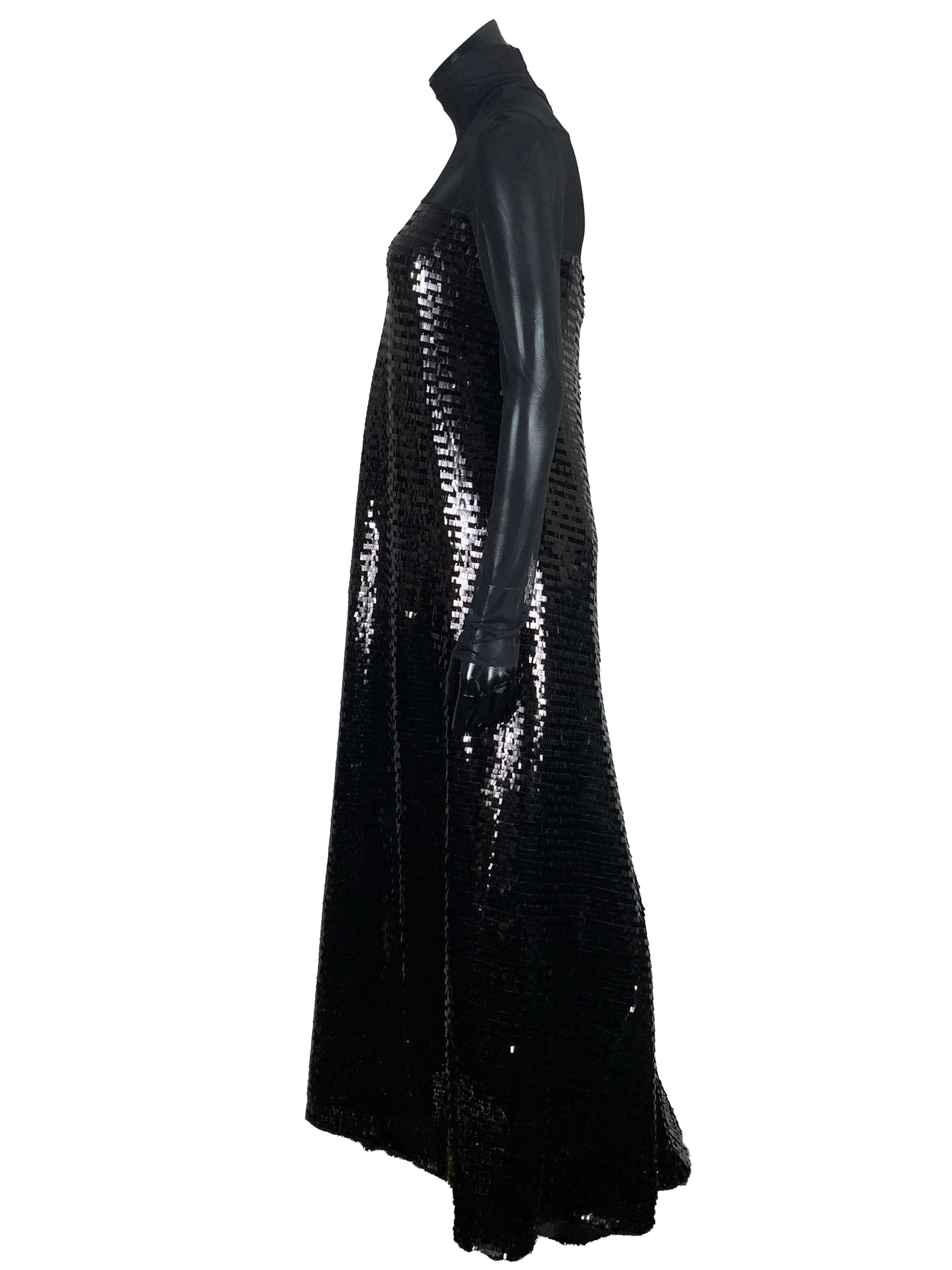 MAXI DRESS IN SQUARED BLACK SEQUINS - MESH SHOULDERS - Denis Gagnon -  Vêtements pour femmes et Mobilier Vintage - Montréal